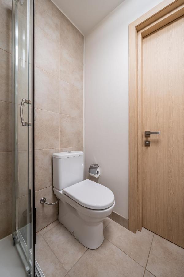 Trendy Top-Floor Stay In Heart Of Riga, Near Bars & Culture Esterno foto